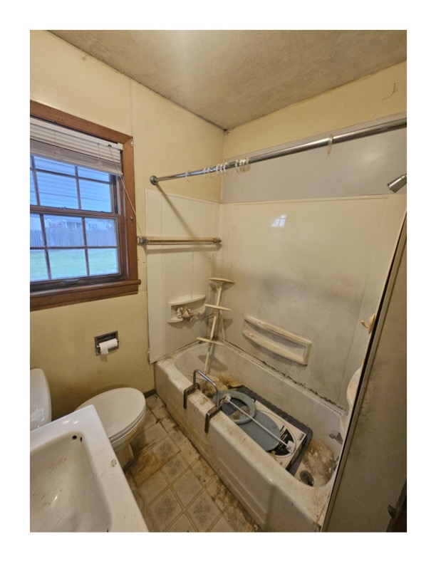 Before — Bathroom Repair Restoration  in Grove City, PA, PA
